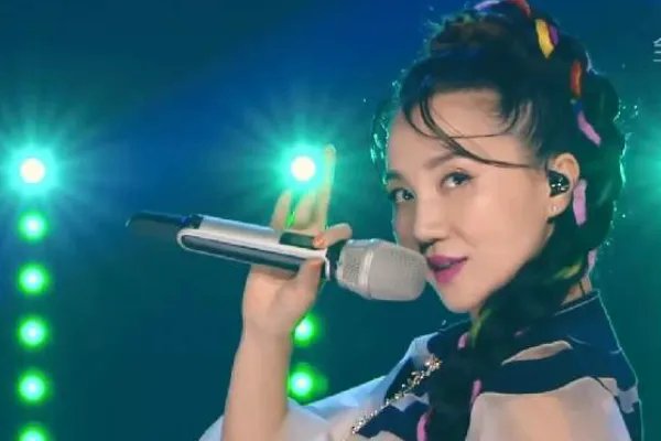 那时候就是狠人了，07年阿朵的微博说了啥？