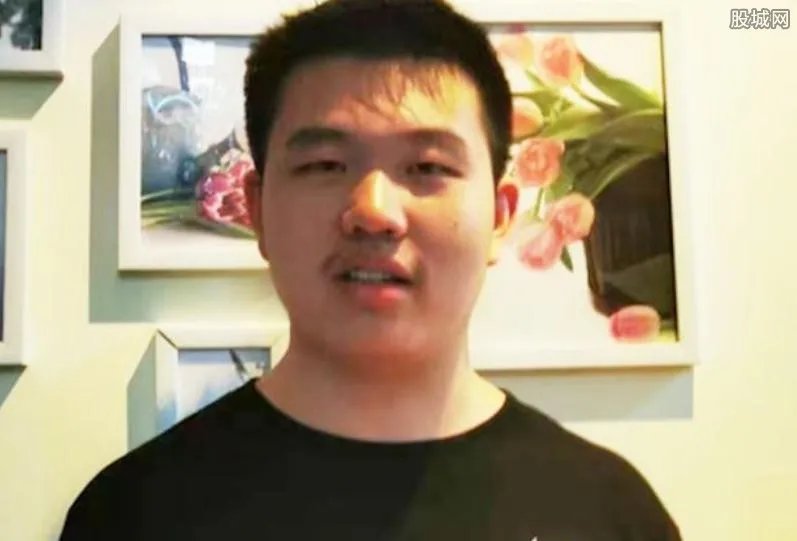 男孩高考700分数学满分：喜欢打游戏 学霸的生活是这样的