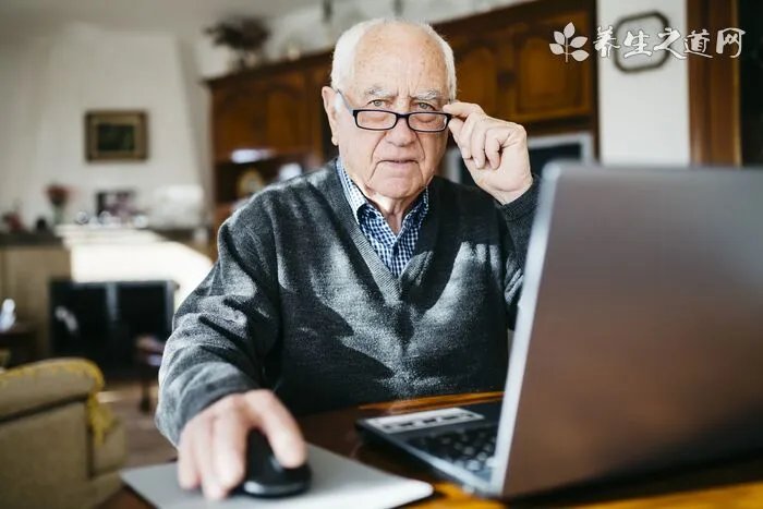 汉兰达-雨天开车注意事项!