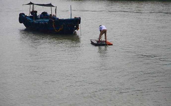 福建霞浦渔船失事有人失联吗？