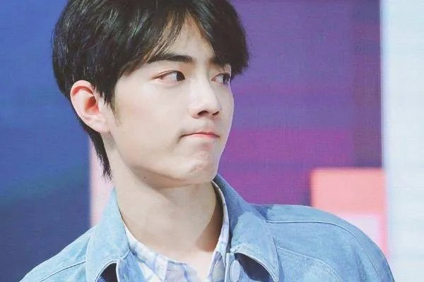 肖战发文说小面包又来害我了，他想要表达的意思是什么？