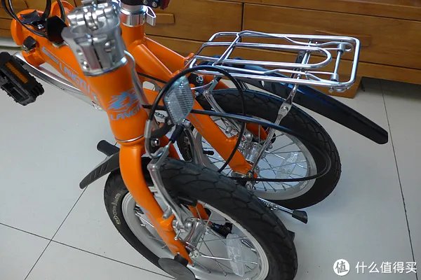 #乐骑天下# 公交通勤爱车：Langtu 狼途 14寸折叠车 开箱&后货架安装