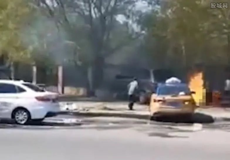 警方回应哈尔滨一男子烧伤身亡 来看事件始末