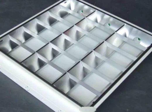 格栅灯尺寸有哪几种尺寸