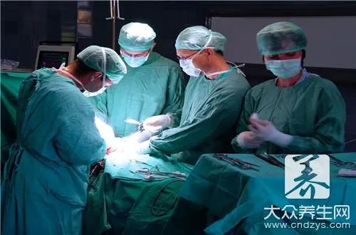 梅艳芳为什么不做手术