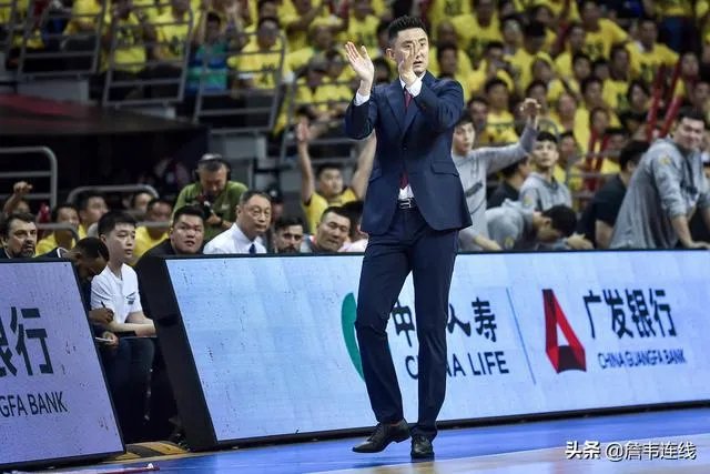 易建联29分7篮板率广东大胜山东豪取12连胜,本赛季广东连冠是不是板上钉钉了?