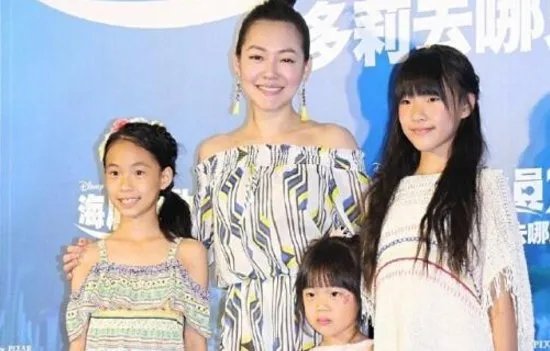 小s女儿照片曝光,三个女儿哪个最漂亮?