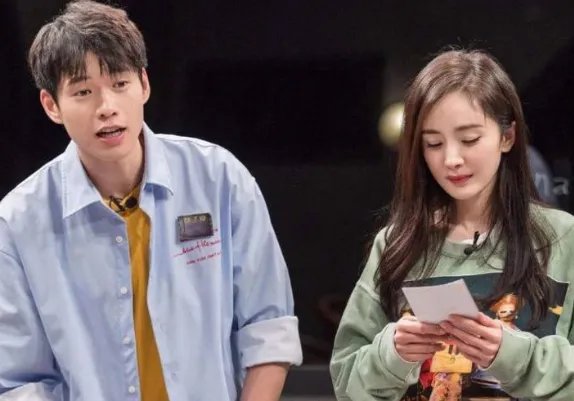 杨幂魏大勋前后现身同一饭店是怎么回事?