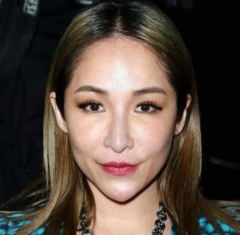 萧亚轩柯震东舌吻照流出 有六段情史萧亚轩被称潇洒