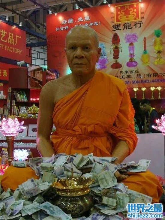 泰国肉身活佛历史悠久,更有大师还能长出毛发和指甲