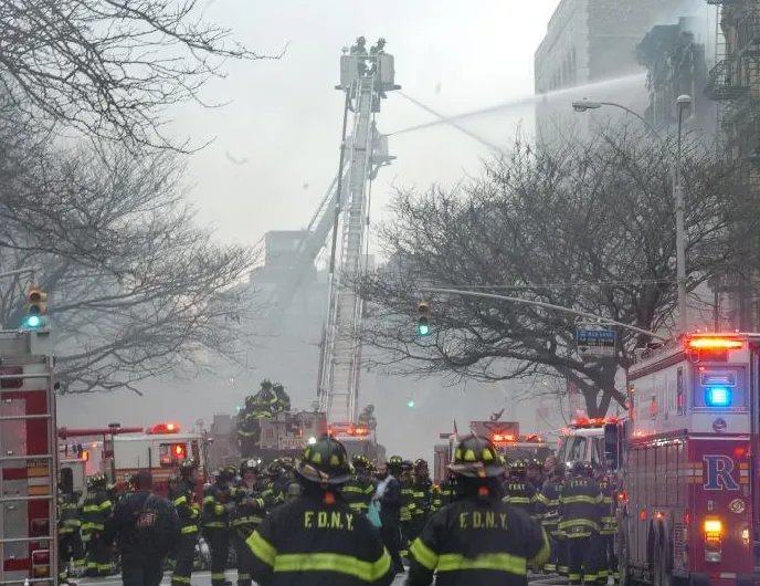 美国纽约发生爆炸的原因是什么?