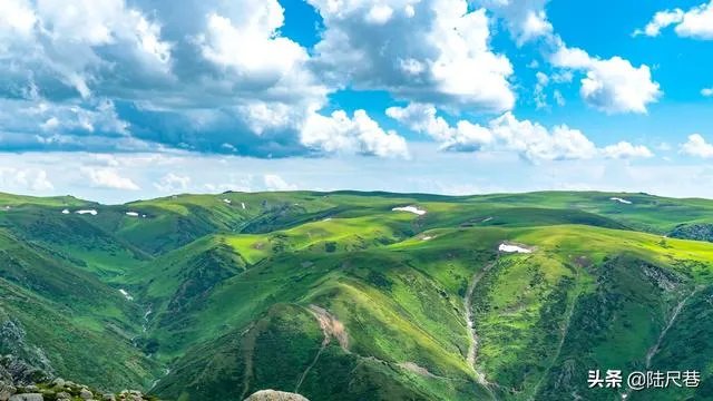 沙漠罕见8月降雪