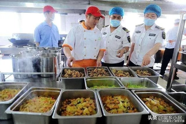贵州209名高三学生出现发热、腹痛、腹泻等症状，你怎么看？