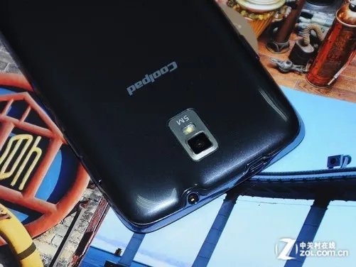 四核五英寸不足千元 酷派春雷7295+评测