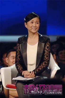 《非诚勿扰》黄菡青涩照首曝光获赞(图)