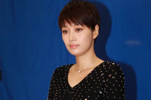 马伊琍证文章清白引热议 恩爱瞬间虐死单身狗