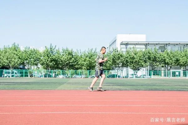 把体育列入中高考必考科目,是给学生增负还是减负?