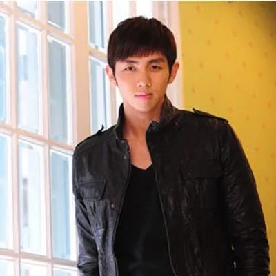 任瑟雍安昭熙两年感情结束 男方浅谈感情经历