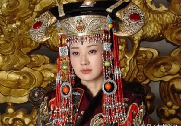 清朝孝庄皇后是死后才叫孝庄是哪个旗的人？