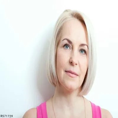 嘴唇大怎么才能变小