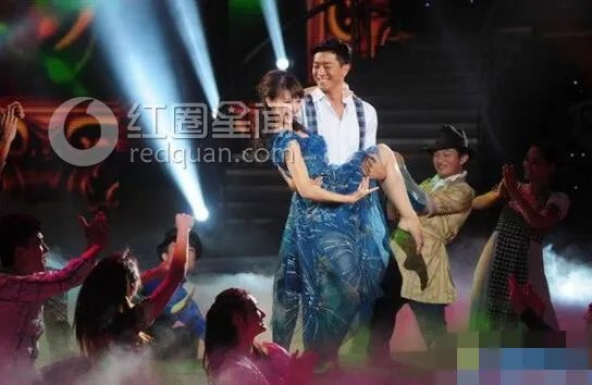 金晨整容前后照片 金晨黎诺懿是朋友吗