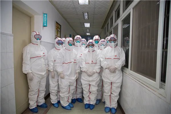 河北石家庄深泽县1地升高风险，当地的疫情情况怎么样？