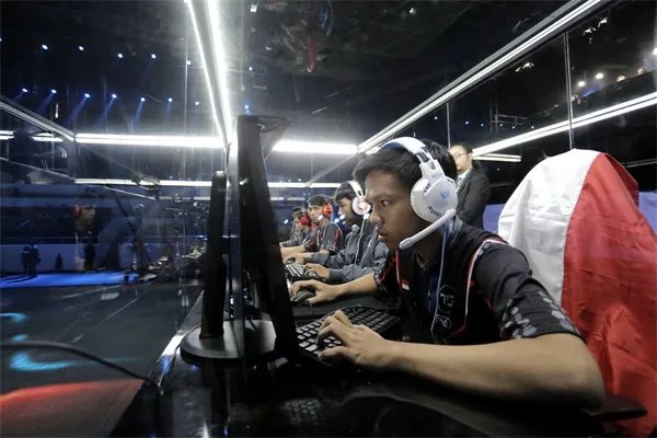 CFS2015世界总决赛开战 首日比赛精彩图集