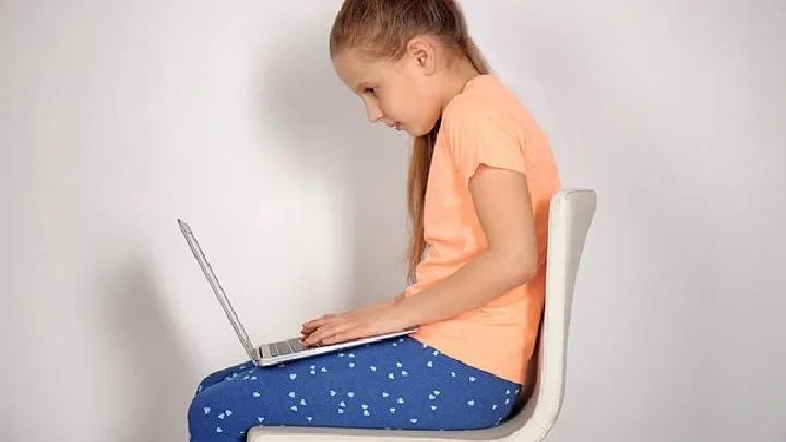 儿童近视眼该怎么治疗 儿童近视眼的治疗方法