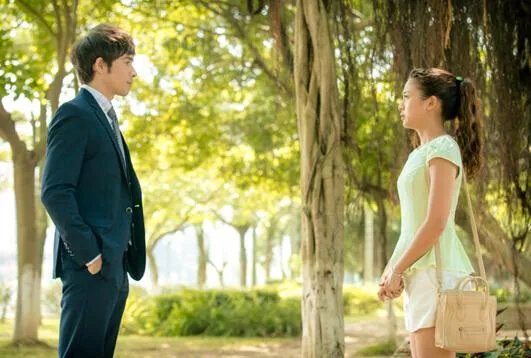 吴映洁纪亚文微博公开恋情 鬼鬼发微博称是调皮开玩笑