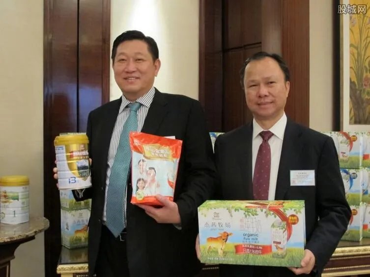 辽宁首富的双面人生 揭秘股价暴跌的背后真相