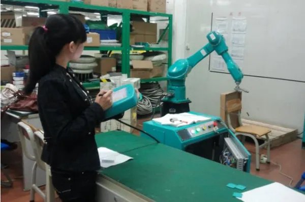 管理经济学期末考试富士康用机器人取代劳动力对其他企业有什么影响