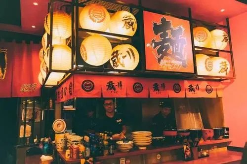 日本拉面店倒闭数量或创历史新高，到底是什么原因导致拉面店倒闭？