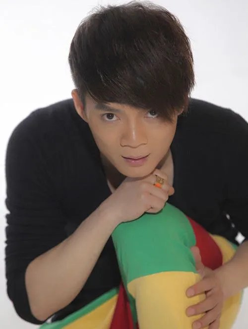 六哲个人资料真名 六哲的经典代表歌曲