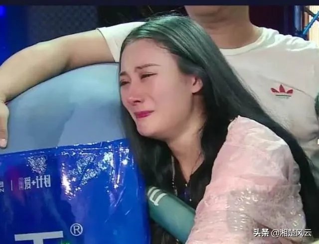 大战一龙，刘二狗惨遭对手两次KO，赛后哭着道歉。对此你怎么看？