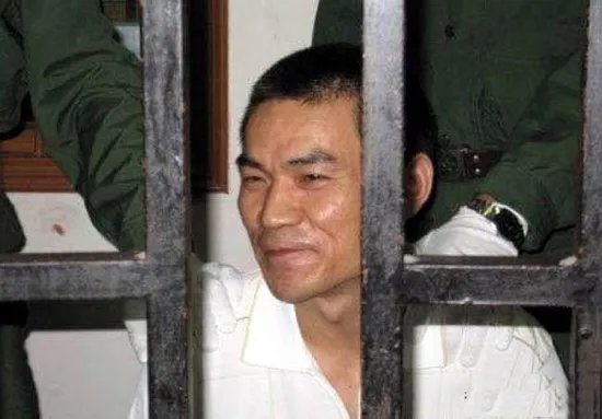 乔四玩毛阿敏图片曝光 细数与其上过床的女明星