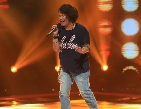 张惠春离婚原因揭秘  《我不是明星》 首曝不幸往事