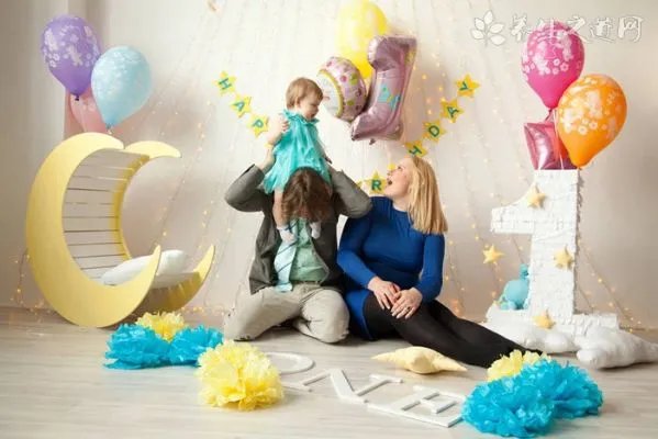 婴儿呕吐腹泻怎么办