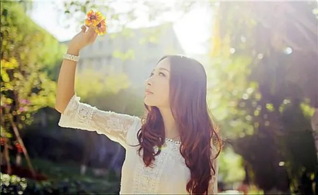 温婉顾琛小说《记忆是盛开满纸的荒凉》全本小说阅读