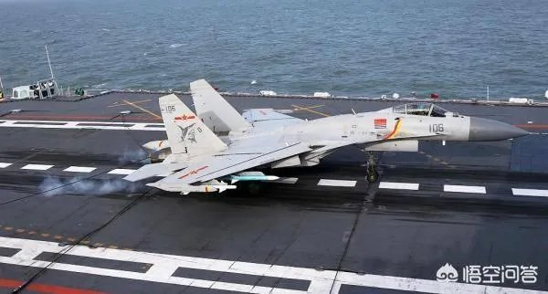 歼15起飞时后面竖起的挡板作用是什么？有何特殊要求？