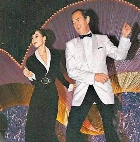 蓝琼缨年轻时太漂亮了:蓝琼缨年轻时的照片