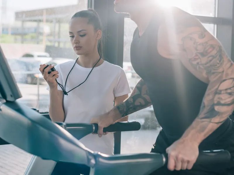 怎样利用跑步机减肥