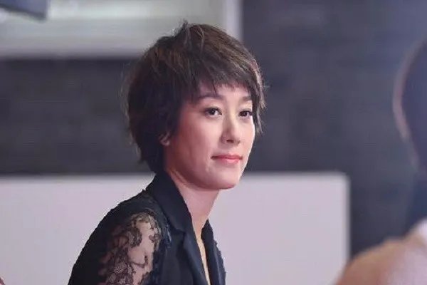 马伊琍离婚后首开工