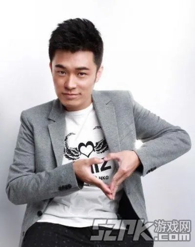 曾小贤参加LOL全明星表演赛 期待好男人怒拿草莓一血