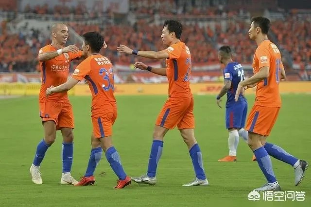 崔鹏挨骂其实是为全队背锅,你怎么看?