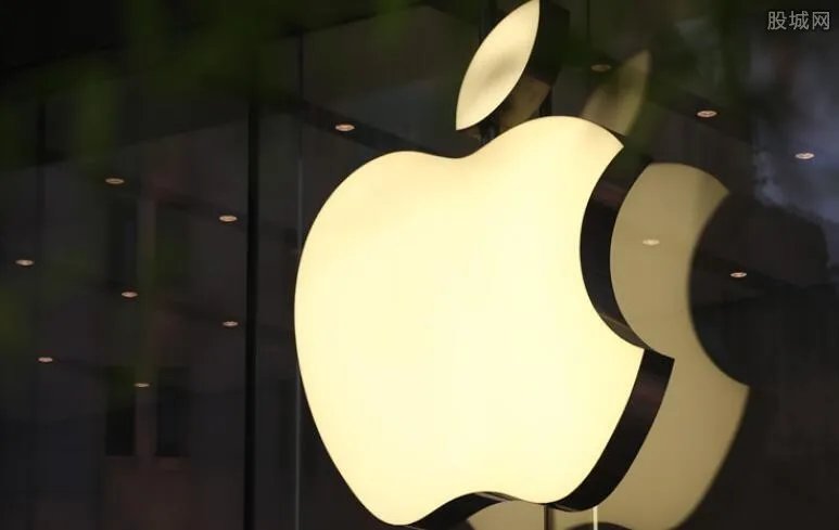 首个水上苹果零售店落户新加坡 外观设计独特