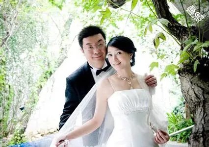 柳传志儿媳妇康乐年龄多大家世照片 柳传志儿孑柳林妻子照片