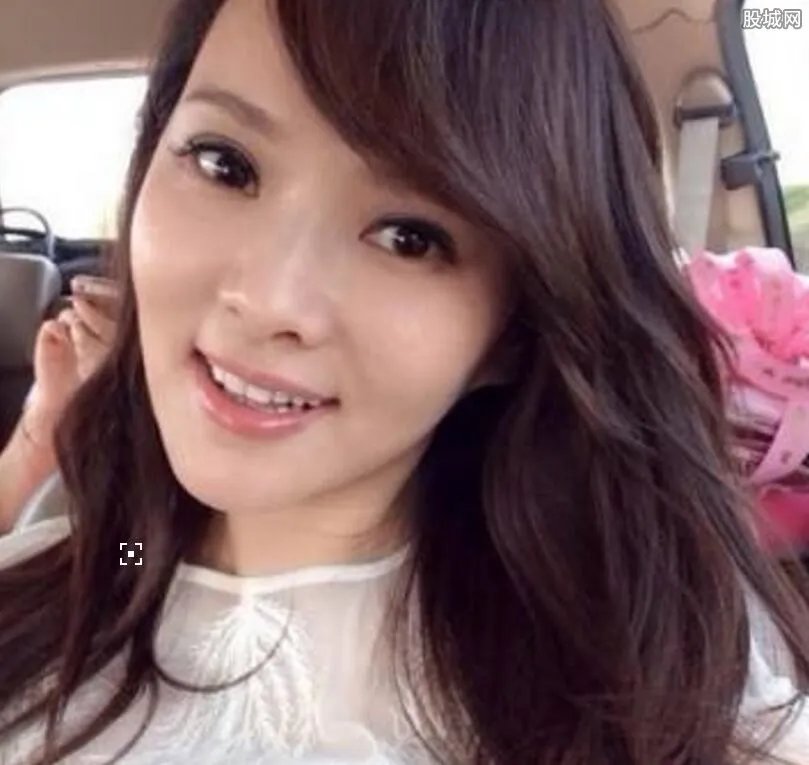 伊能静不雅光碟曝光 尺度之大令网友感到惊讶