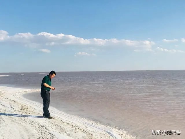 沙漠罕见8月降雪