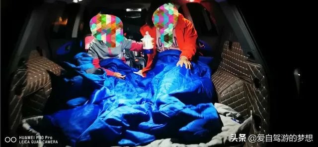 沙漠罕见8月降雪