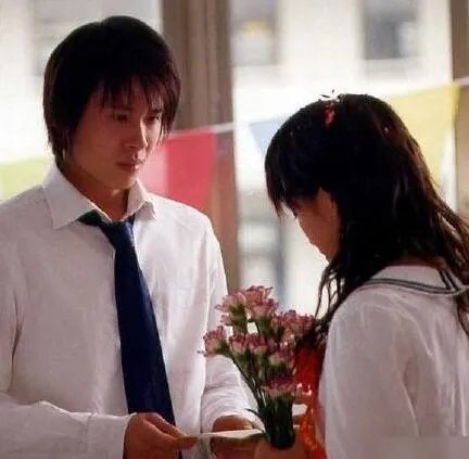 李智楠给金莎投票是怎么回事 李智楠给金莎投票是什么情况